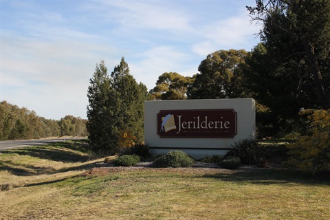 Entrance sign to Jerilderie