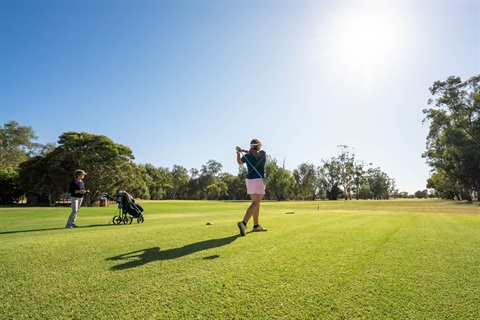 Women hitting golf ball at Jerilderie Golf Course